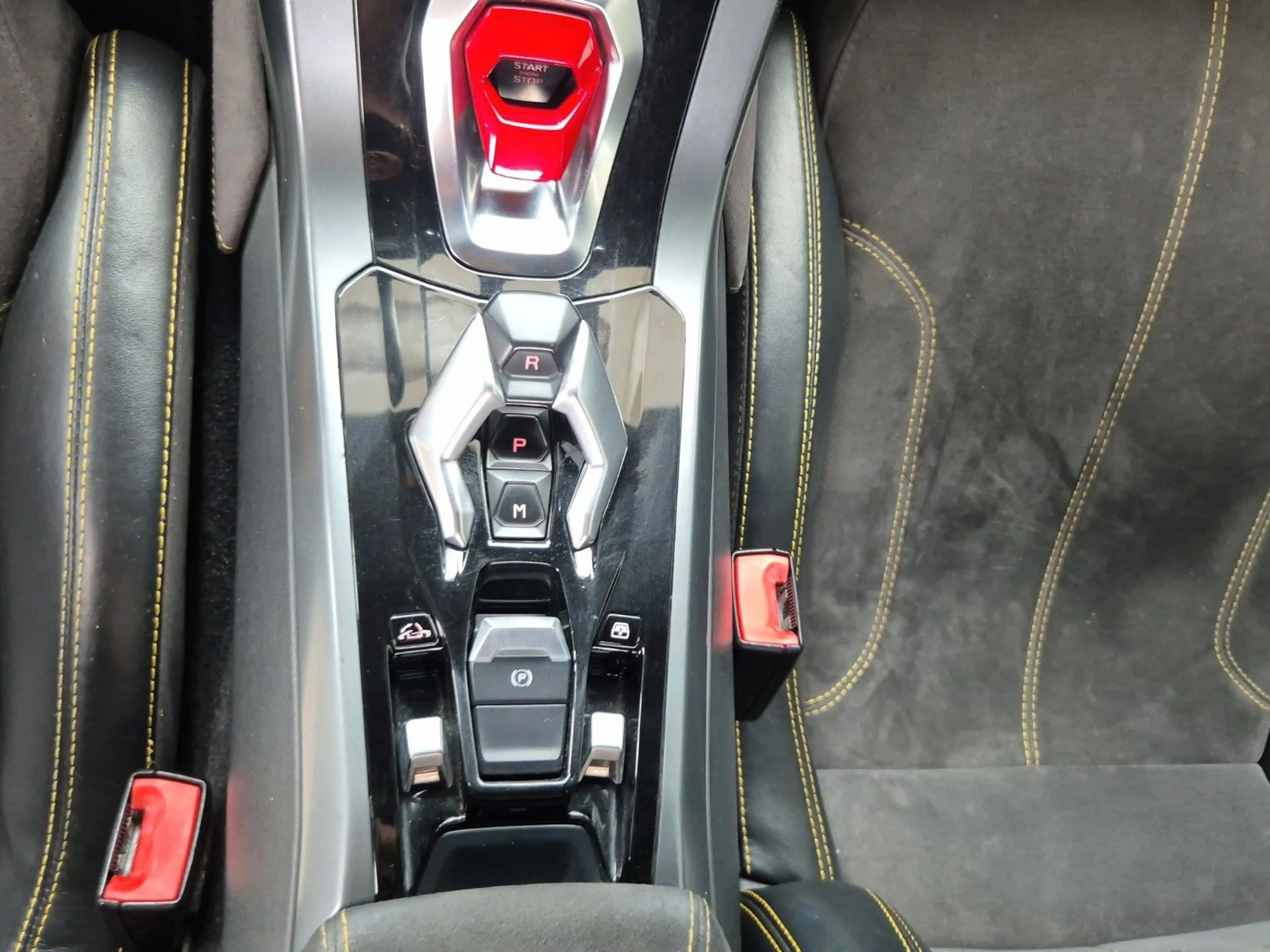 Lamborghini Huracán Spyder Navi LED PDC SHZ — photo 15