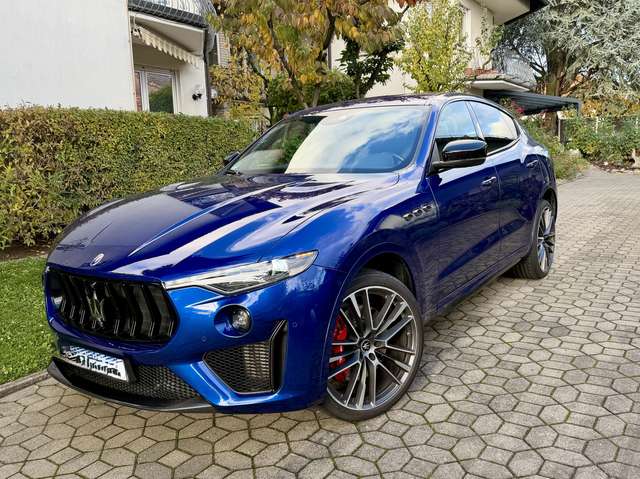 Imagine Maserati Levante Trofeo 3,8 V8 TÜV/ KD neu, 8 Räder + Felgen