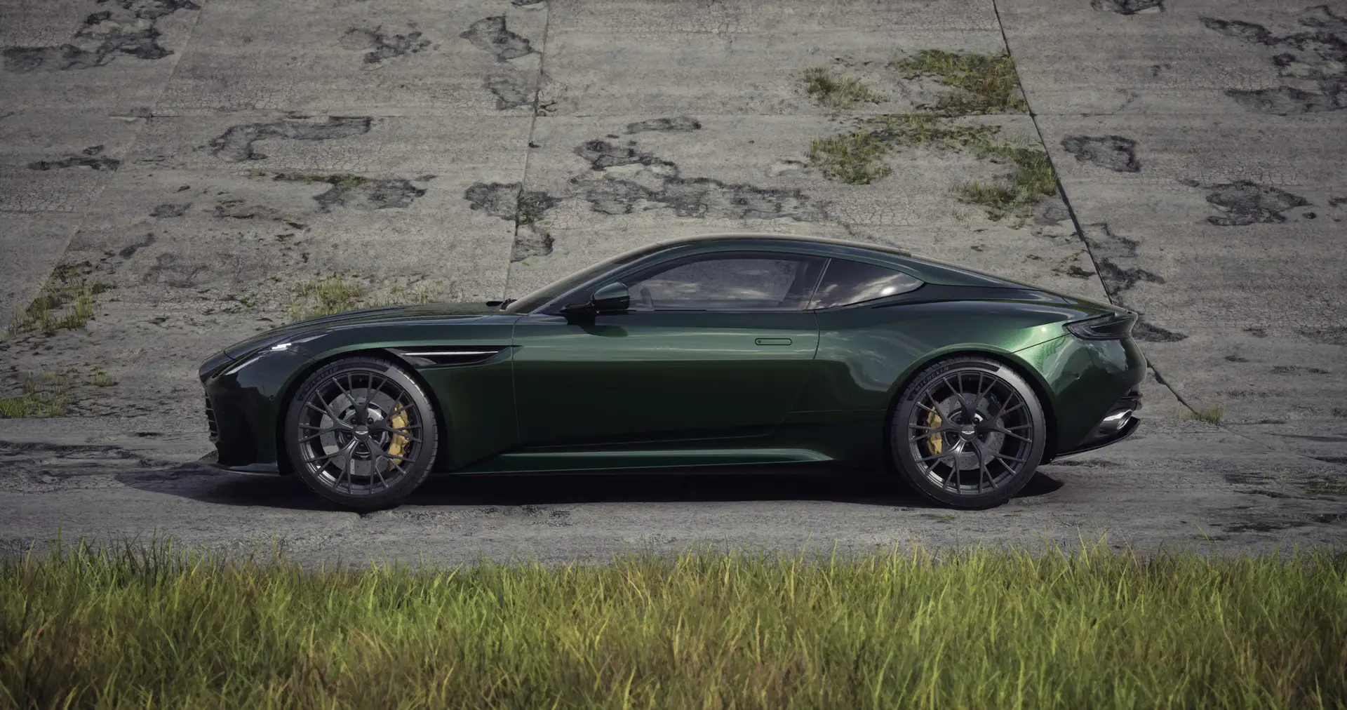 Aston Martin DB12 4.0 V8 - 2