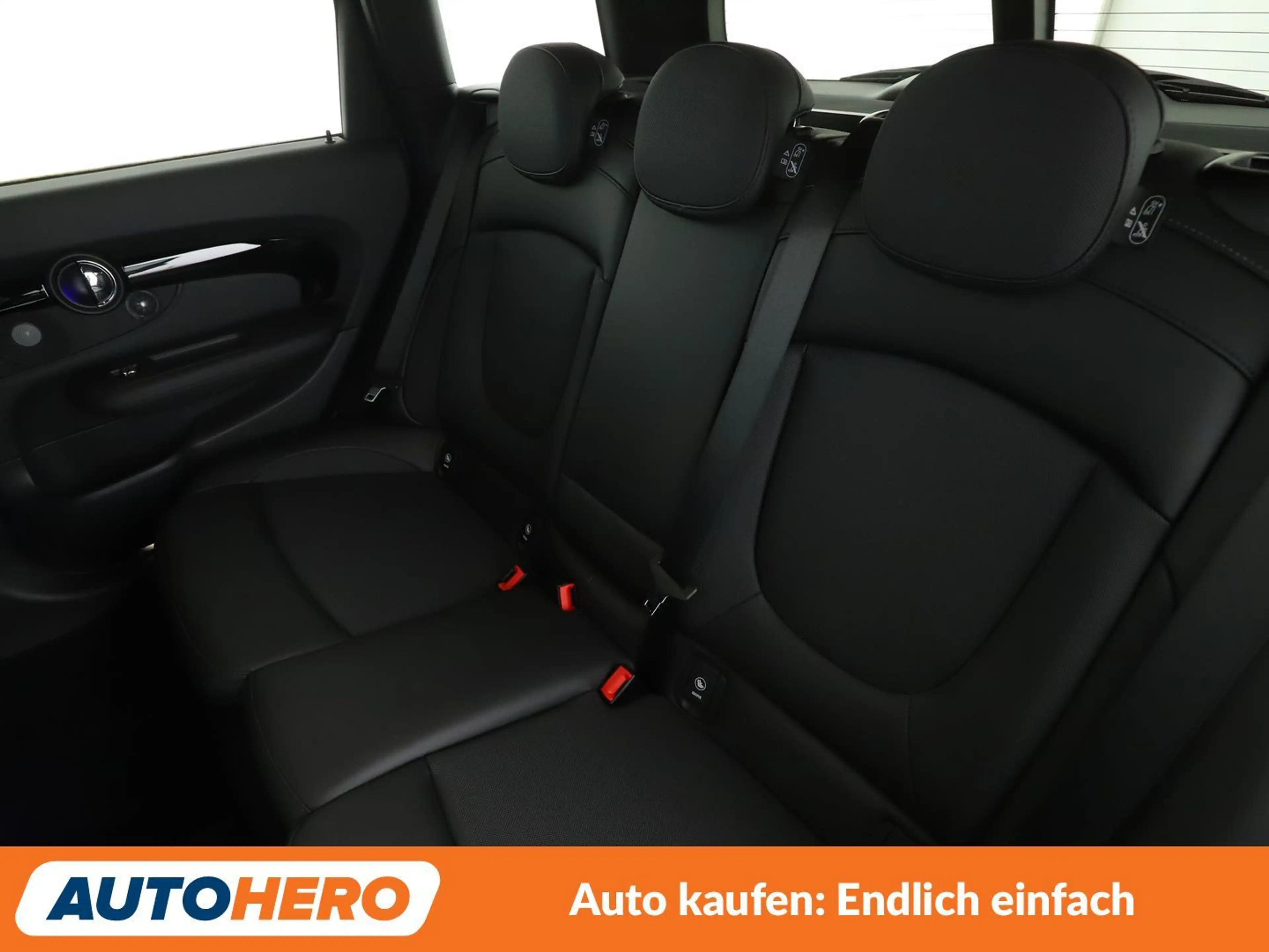 MINI Cooper S Clubman Cooper S Classic Trim*TEMPO*PDC*SHZ*LIM* — photo 14