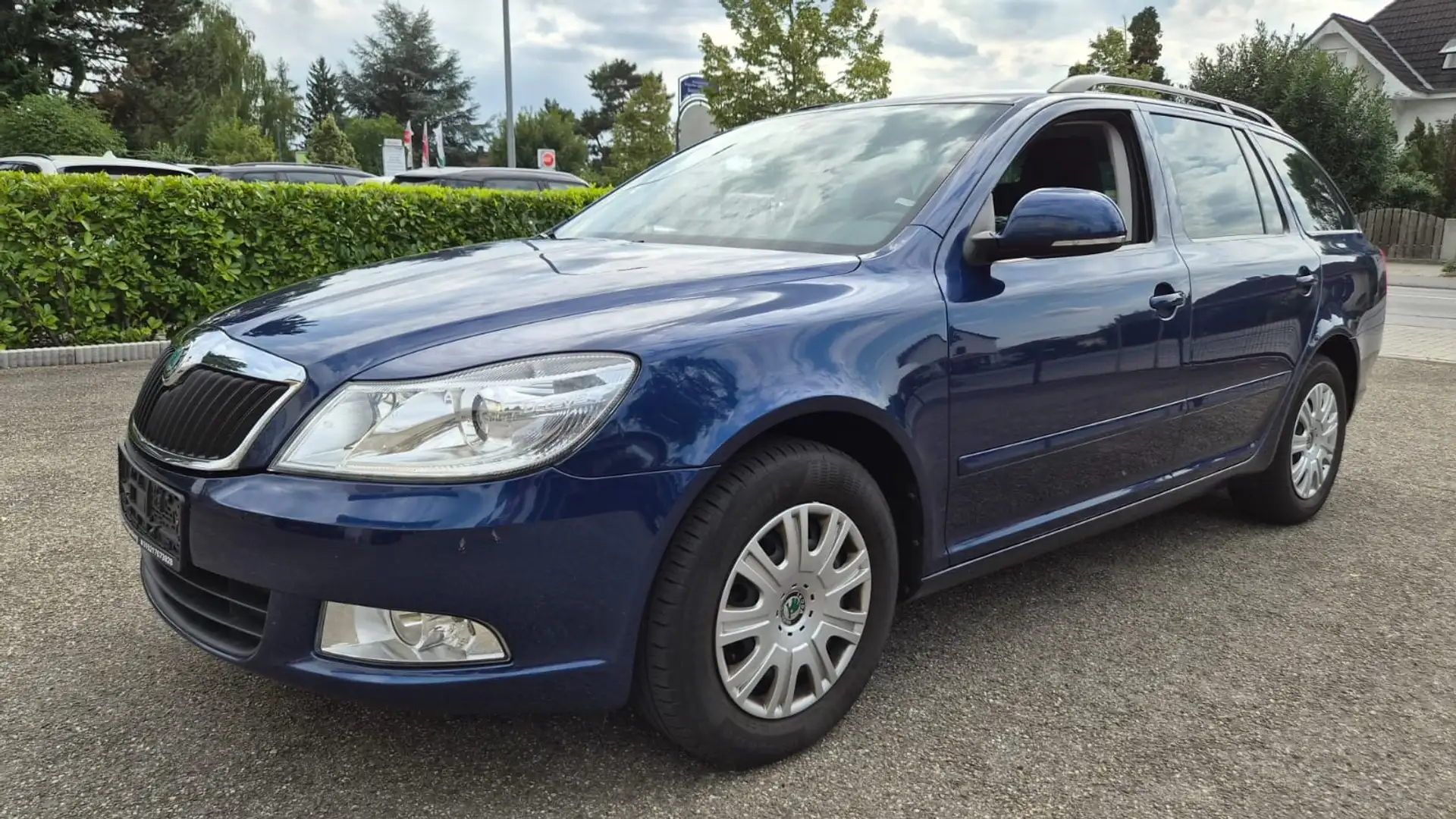 Skoda Octavia Ambiente Bleu - 1