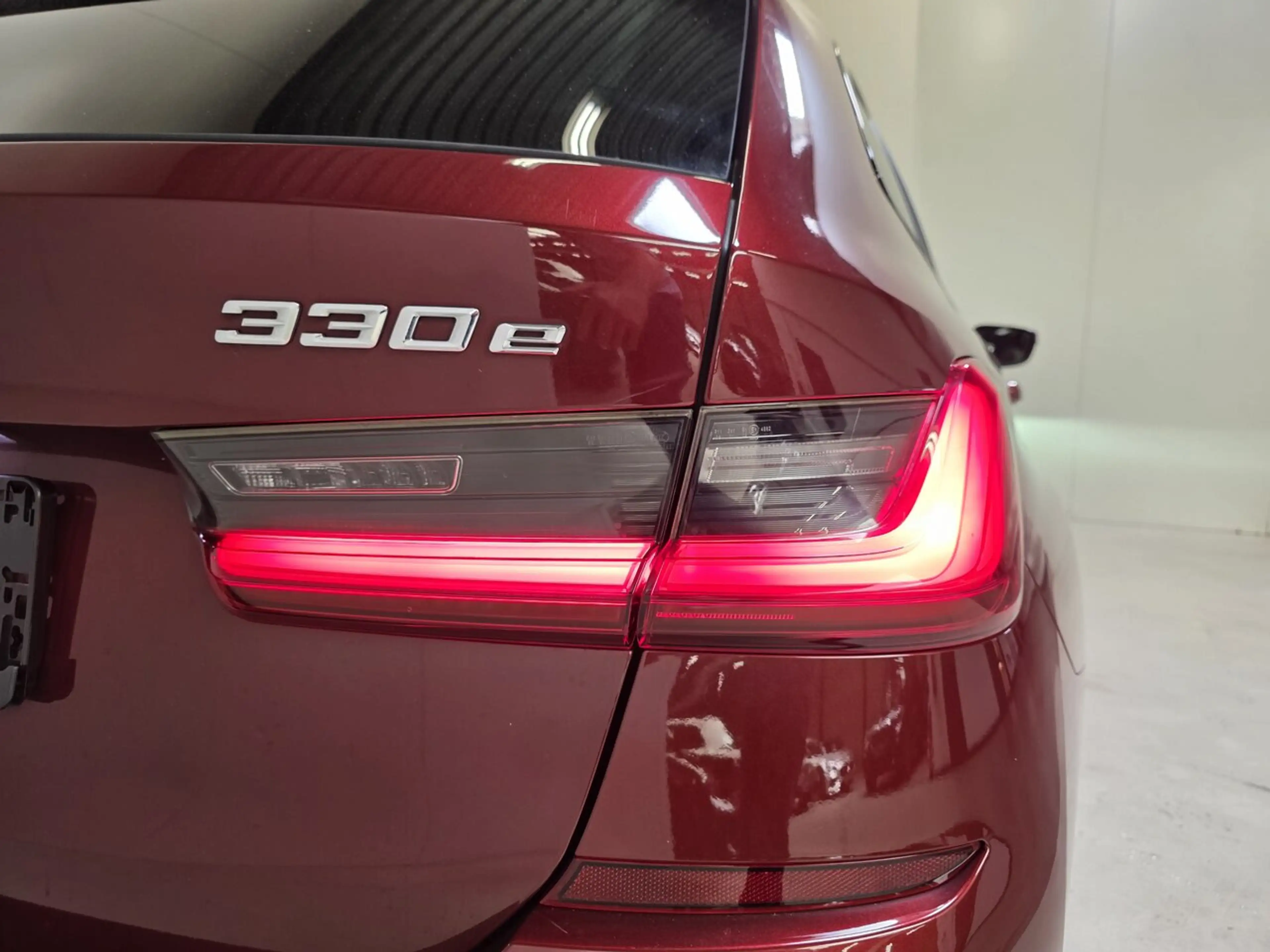 BMW 330 e xDrive Autom.  - M Pack - GPS - Pano - Topstaat! — photo 28
