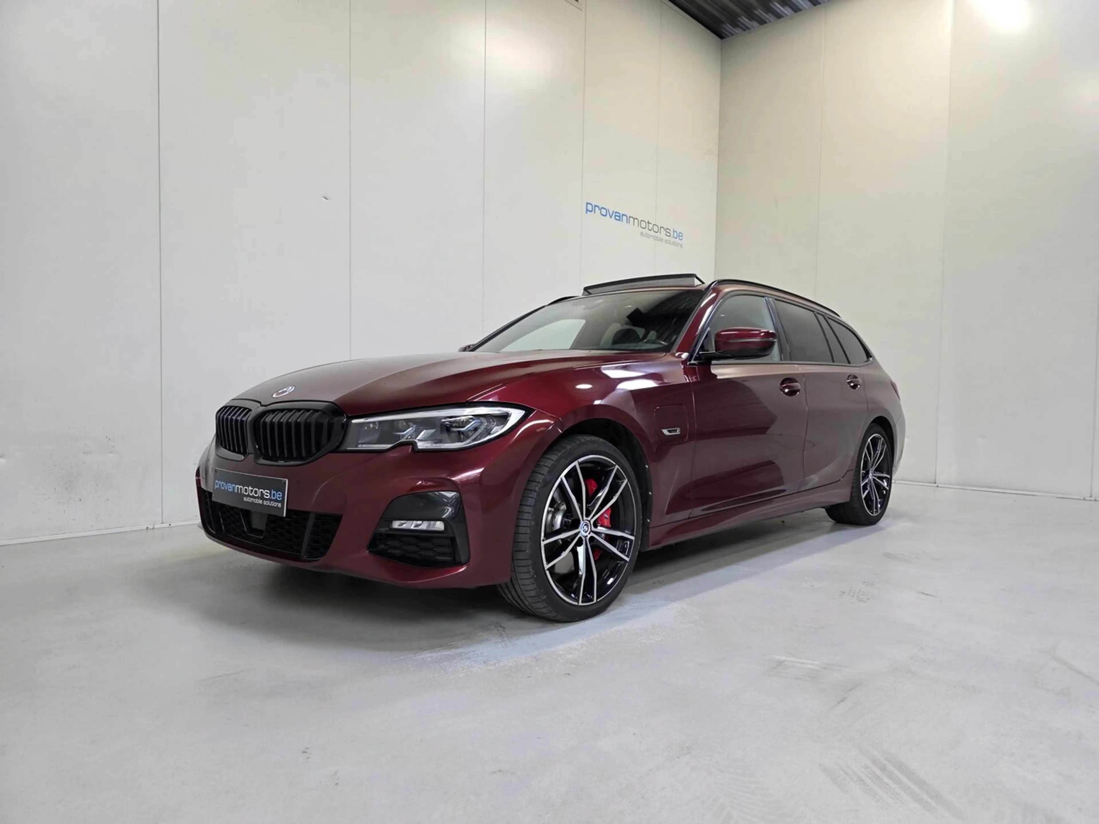 BMW 330 e xDrive Autom.  - M Pack - GPS - Pano - Topstaat!