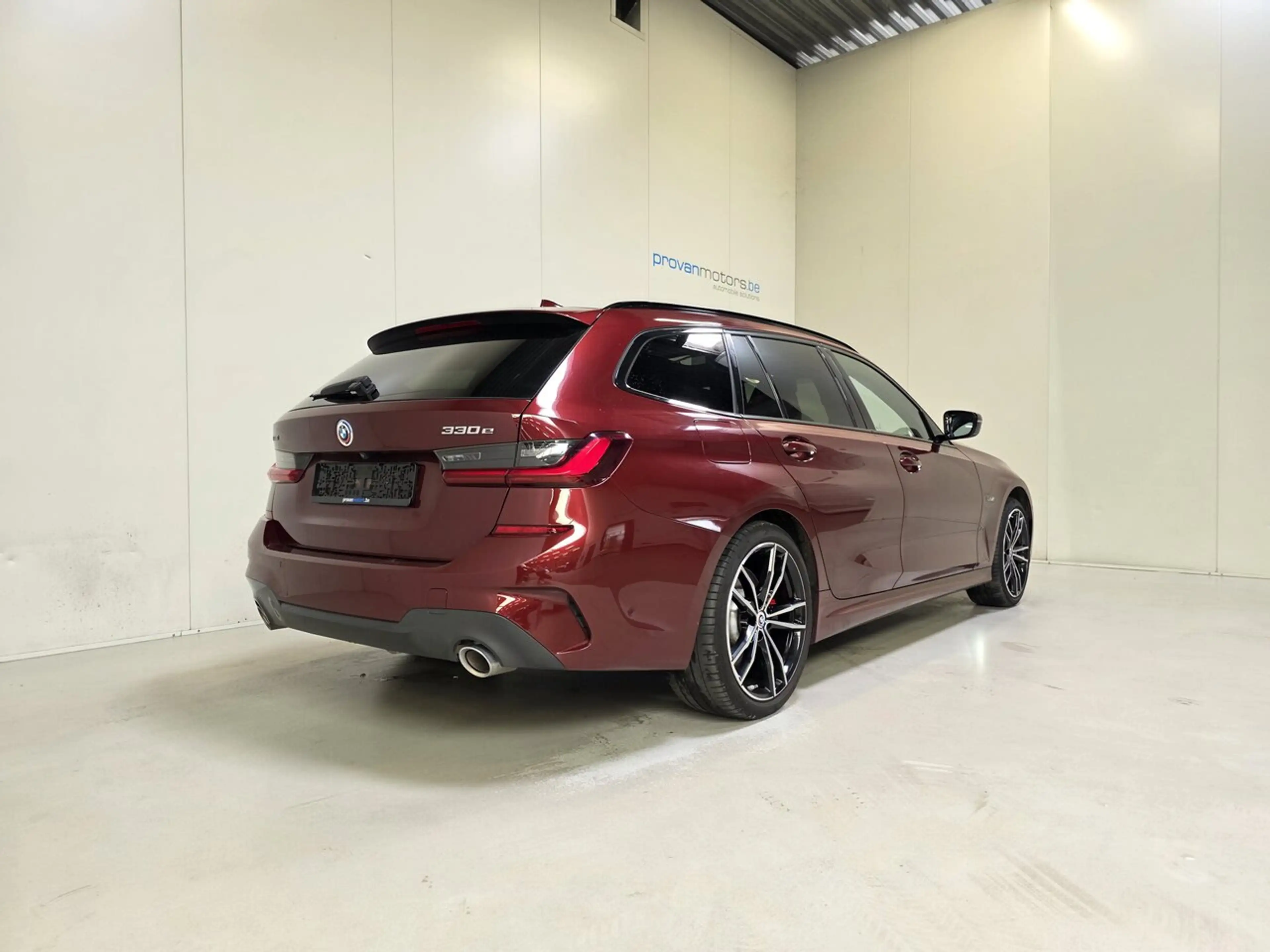 BMW 330 e xDrive Autom.  - M Pack - GPS - Pano - Topstaat! — photo 3