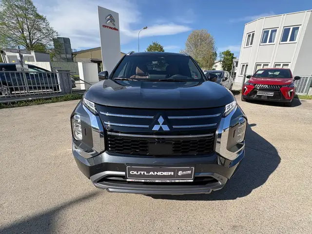 Mitsubishi Outlander 2,4 PHEV S-AWC Diamond Aut. Luxury Ansicht 8