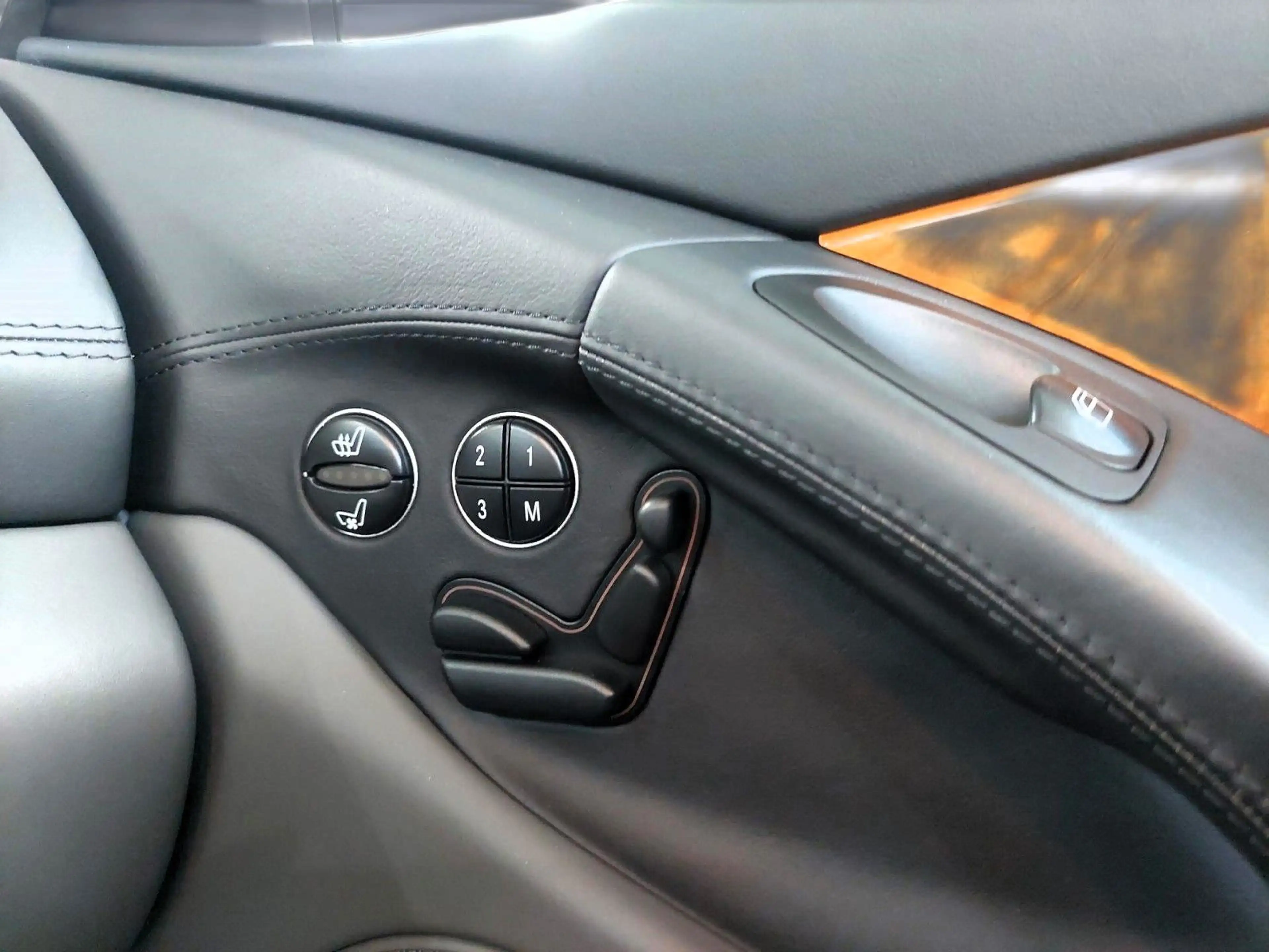 Mercedes-Benz SL 600 Cabrio V12|BI-XENON|NAVI|KAMERA|PDC|VOLL — photo 11