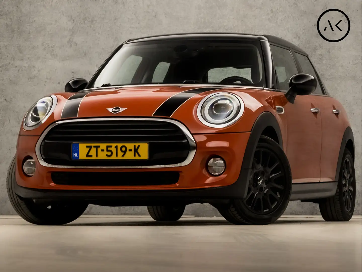 MINI Cooper Mini 1.5 Chili (5 DEURS, GROOT NAVI, CLIMATE, STOE Oranžová - 1