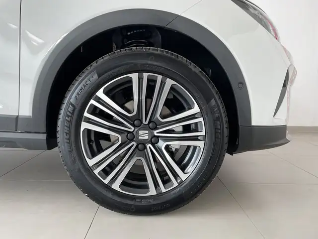 SEAT Arona view 8