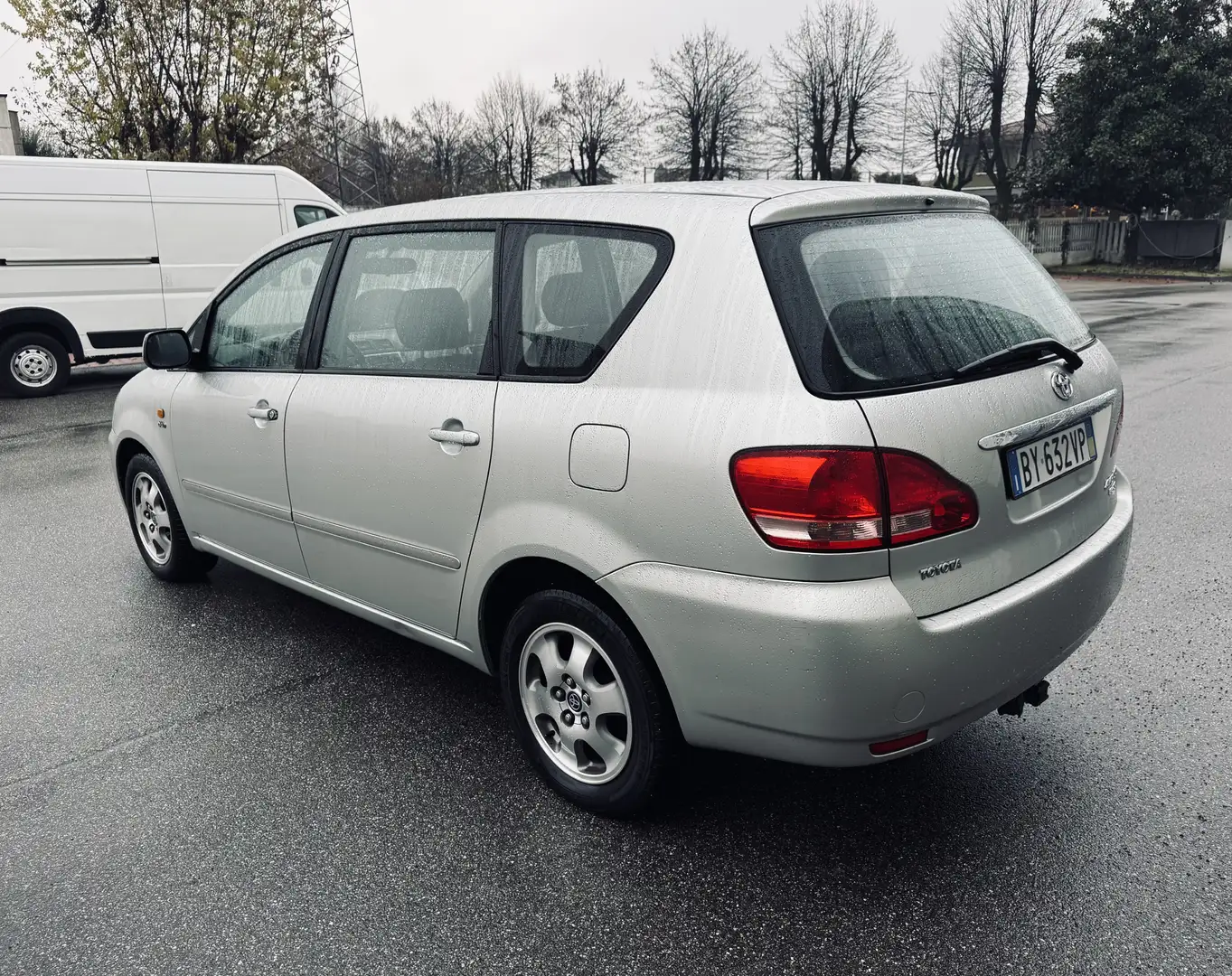 Toyota Avensis Verso 20 D-4D Cat 7 posti - 2