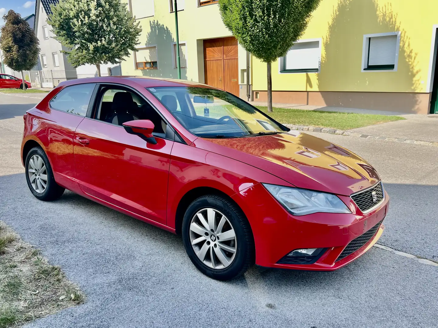 SEAT Leon 1,2 TSI RENNT UNRUND - 1