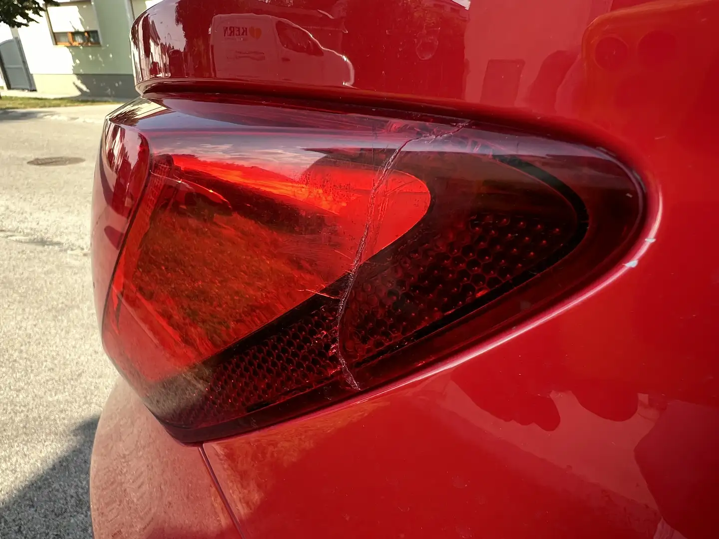 SEAT Leon 1,2 TSI RENNT UNRUND - 2