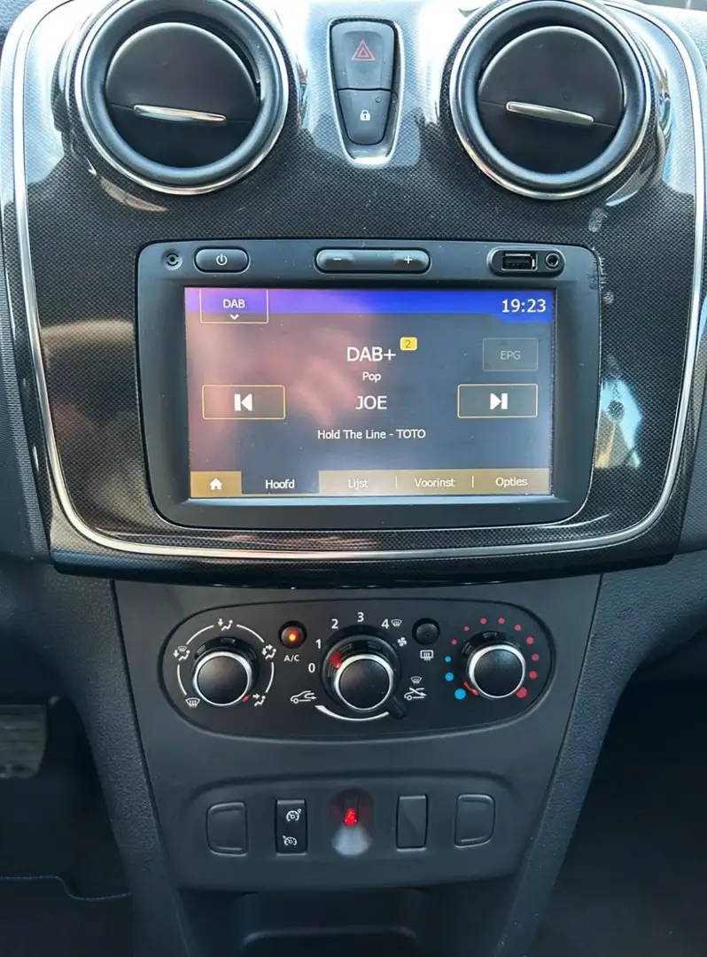 Dacia Sandero 0.9 TCe SL Royaal - Airco - Nav. - PDC - Cr. Contr Bleu - 2