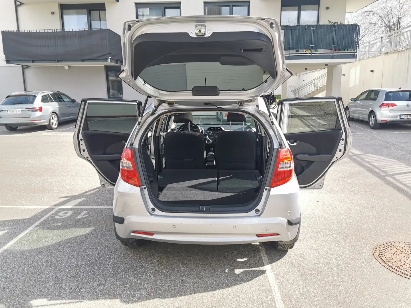 Honda Jazz Jazz 1,4i -VTEC Elegance CVT 16'' Alu "Elegance 16"" Alu" Silber - 2