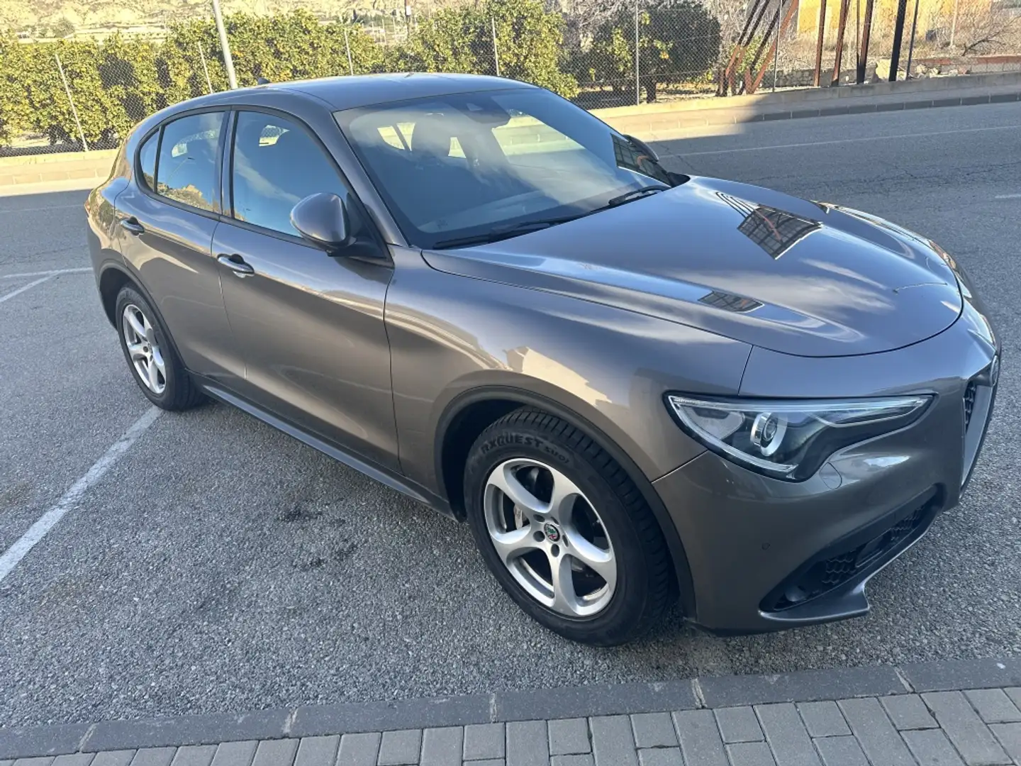 Alfa Romeo Stelvio 2.2 RWD Aut. 150 Brun - 1
