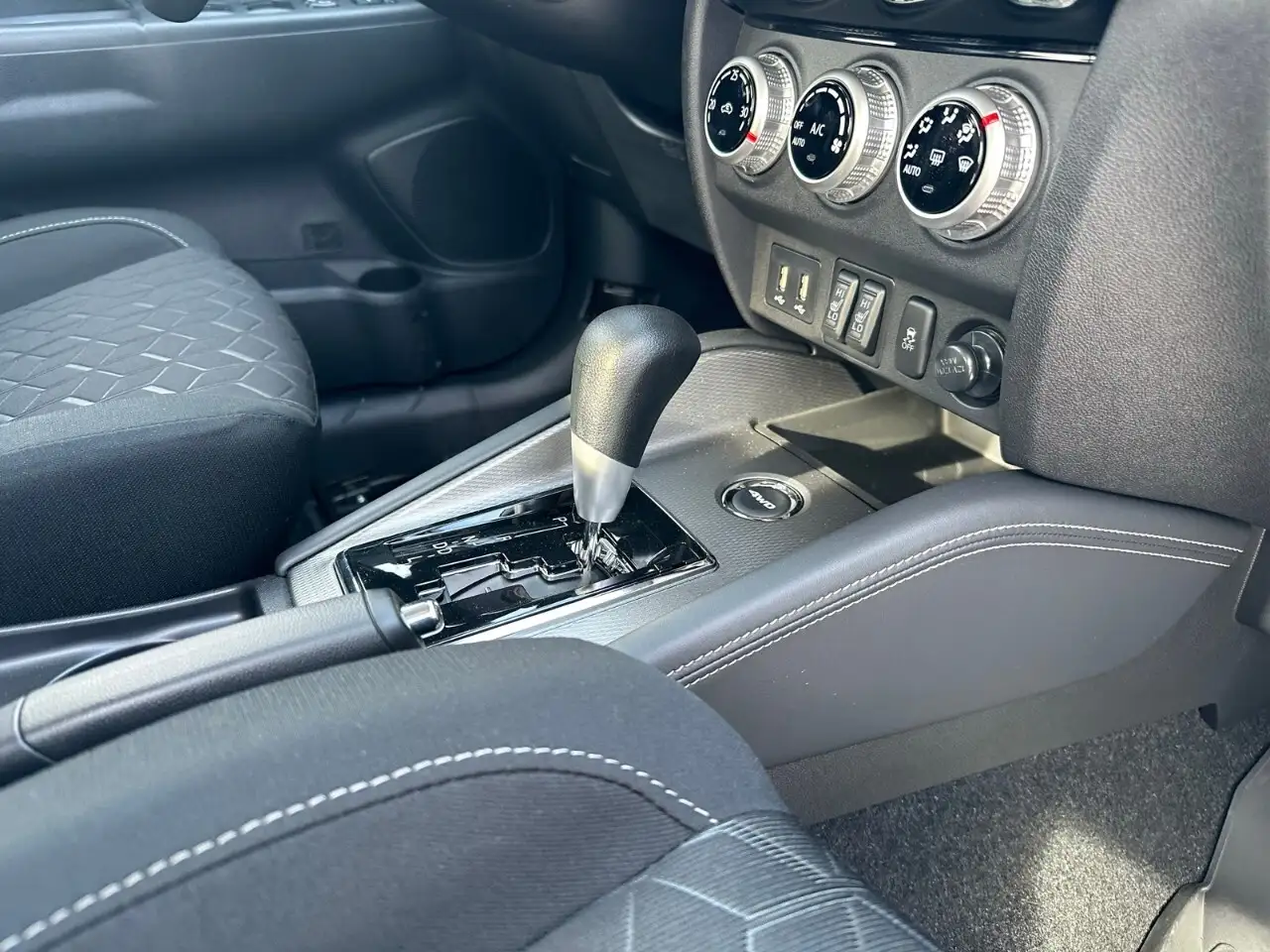 Mitsubishi RVR снимка Mitsubishi RVR