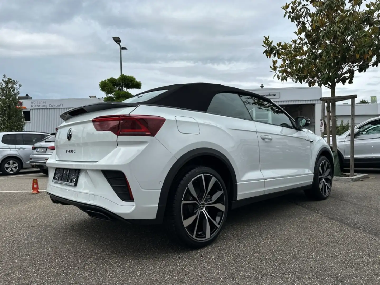 Volkswagen T-Roc Cabriolet R-Line 1.5 TSI DSG AHK Navi IQ:Light Led Blanc - 2