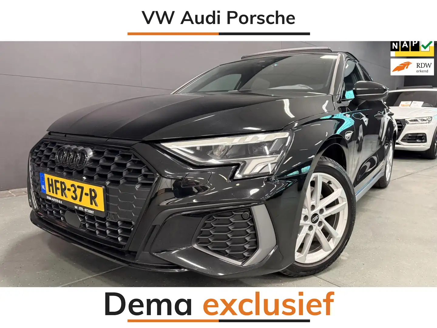 Audi A3 Sportback 35 TFSI 3x S-LINE BLACK-LINE PANO/SFEERV Zwart - 1