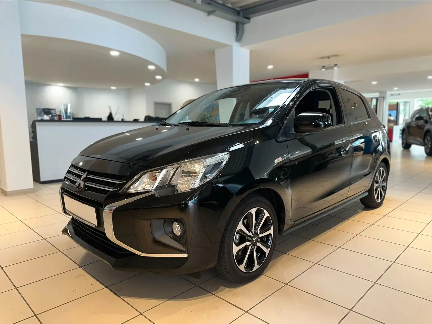 Mitsubishi Space Star Top (Navi, Apple Carplay) Schwarz - 1
