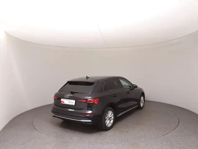 Audi A3 view 4