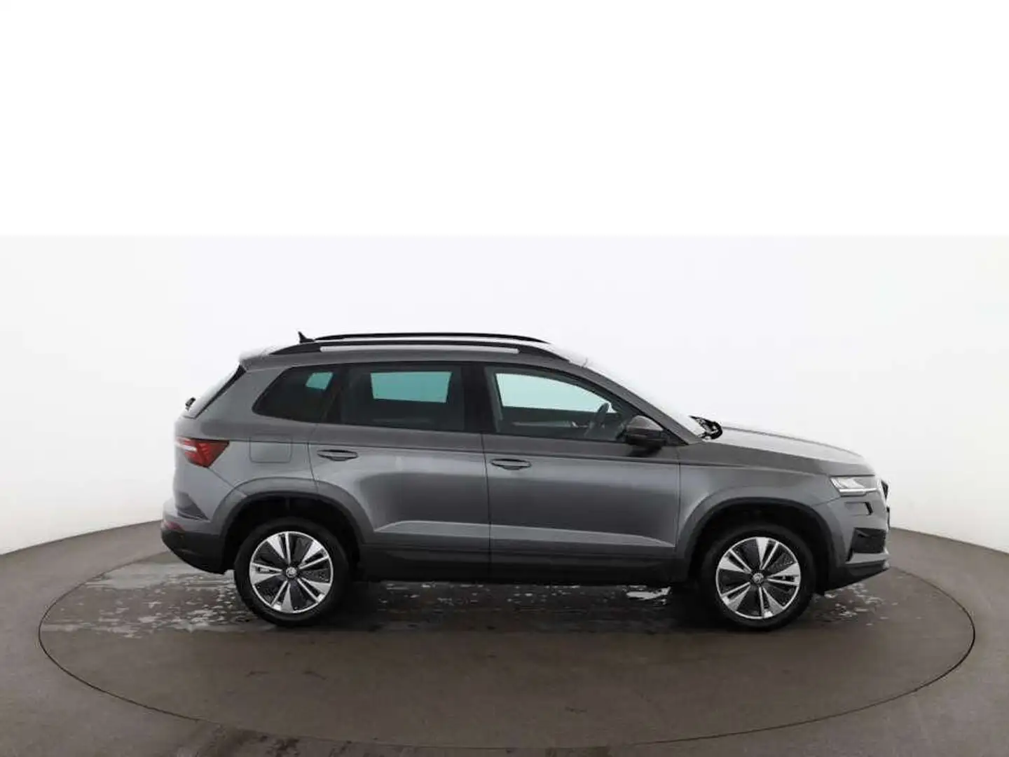 Skoda Karoq 2.0 TDI Ambition LED RADAR NAVI R-CAM TEMP Grau - 2