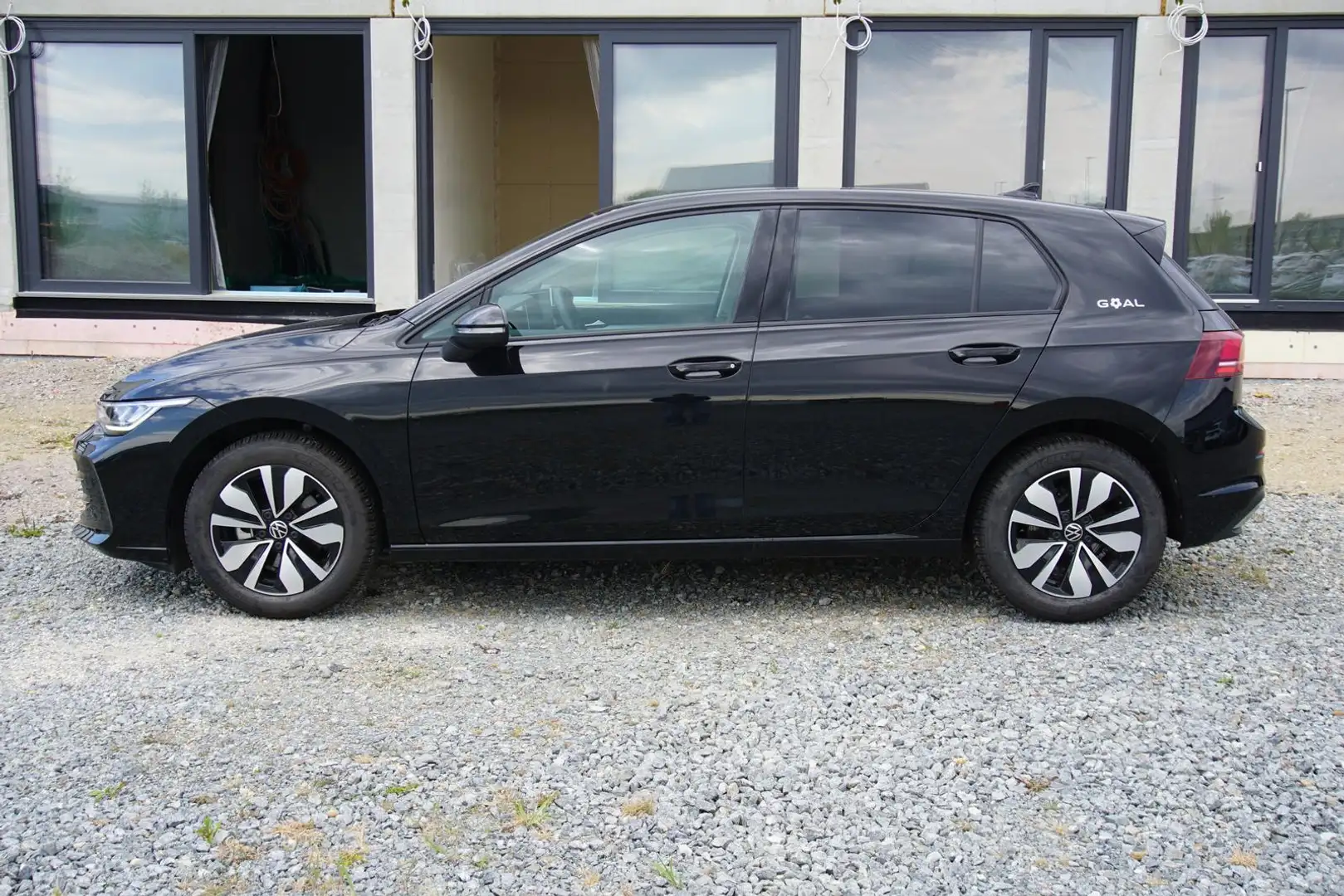 Volkswagen Golf 1.5TSI AHK Navi ACC LED PDC 1.Hand Zwart - 2