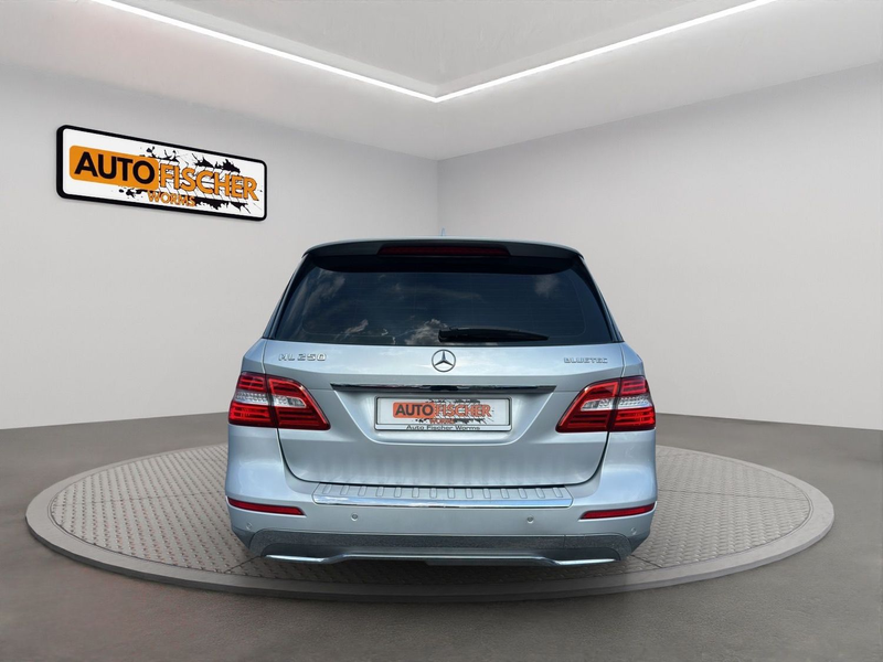 Mercedes-Benz ML 250 CDI BlueTec   AHK  "Sport Paket" — photo 6