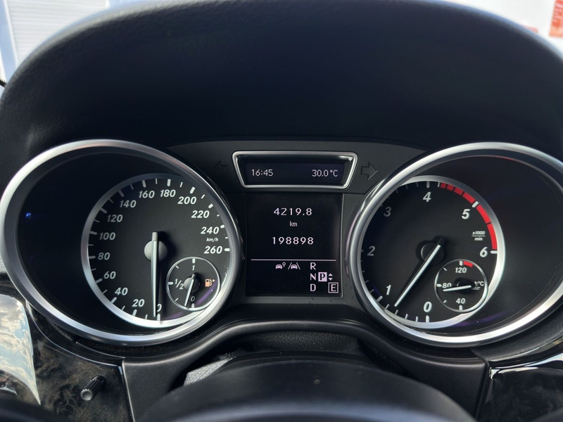 Mercedes-Benz ML 250 CDI BlueTec   AHK  "Sport Paket" — photo 14