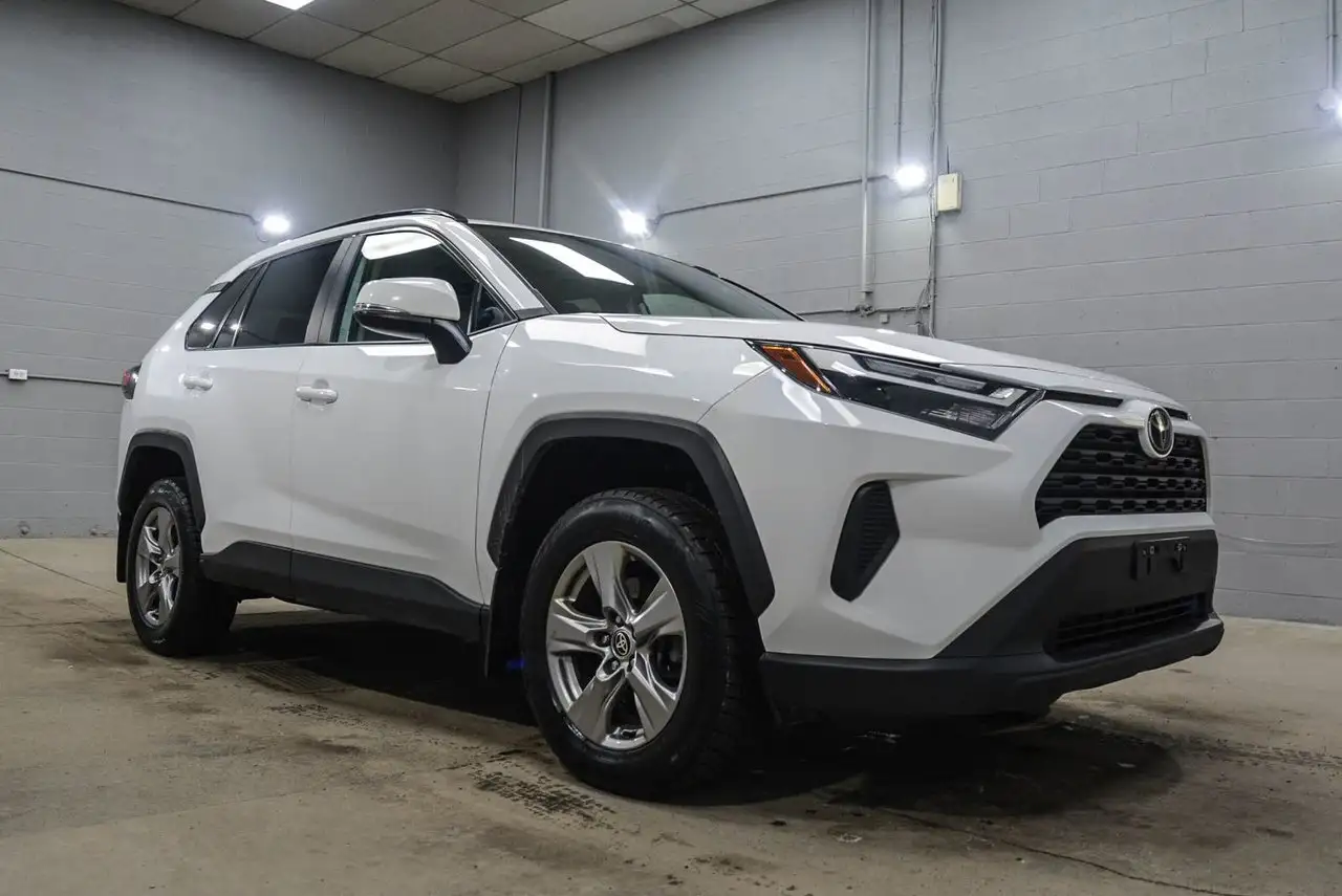 Toyota RAV 4 снимка Toyota RAV 4