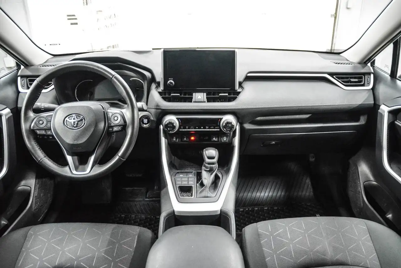 Toyota RAV 4 снимка Toyota RAV 4