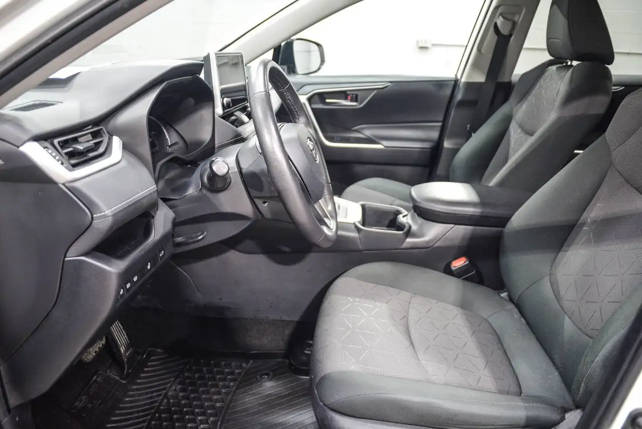 Toyota RAV 4 снимка Toyota RAV 4