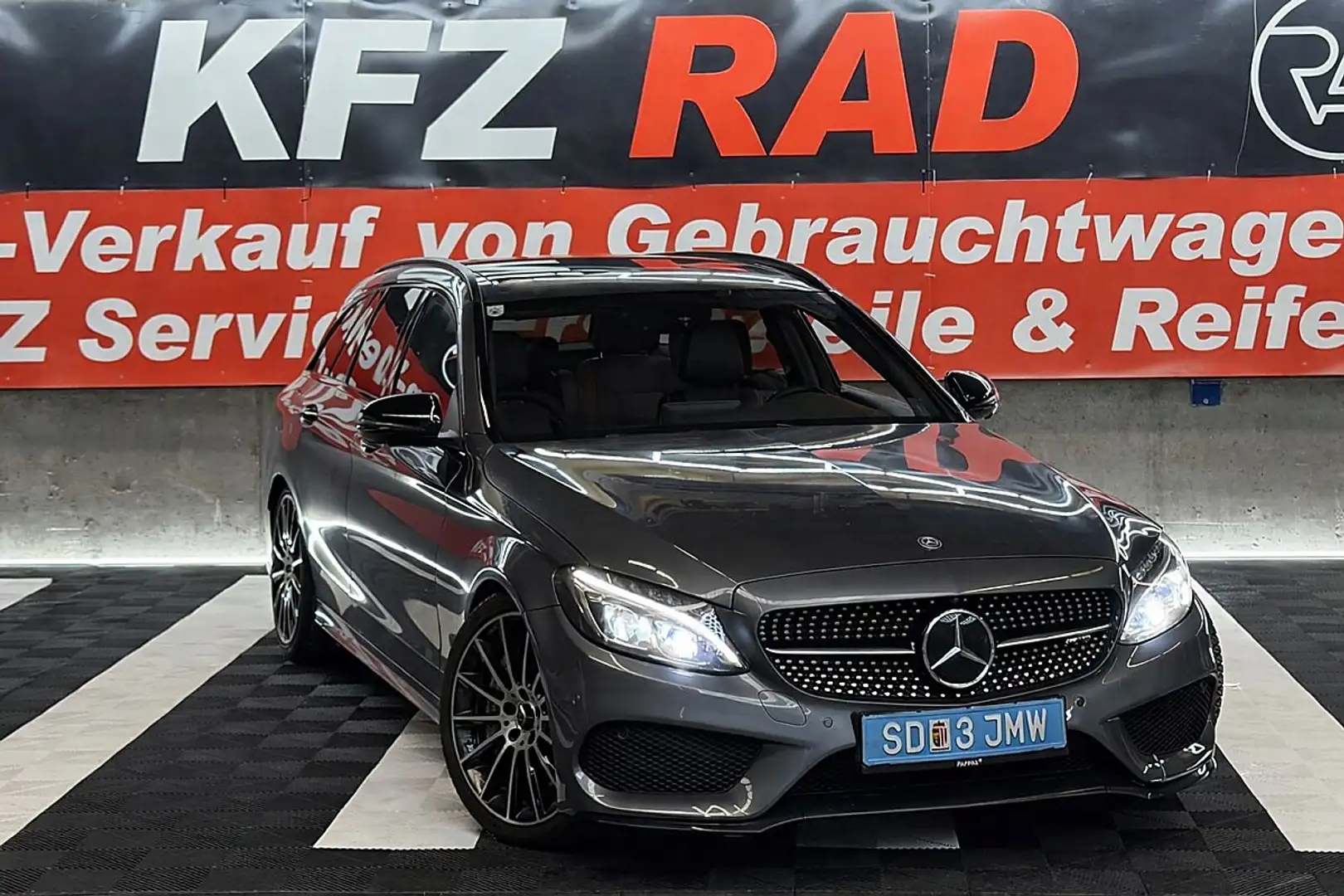 Mercedes-Benz C 43 AMG T 4MATIC Aut. Grau - 1