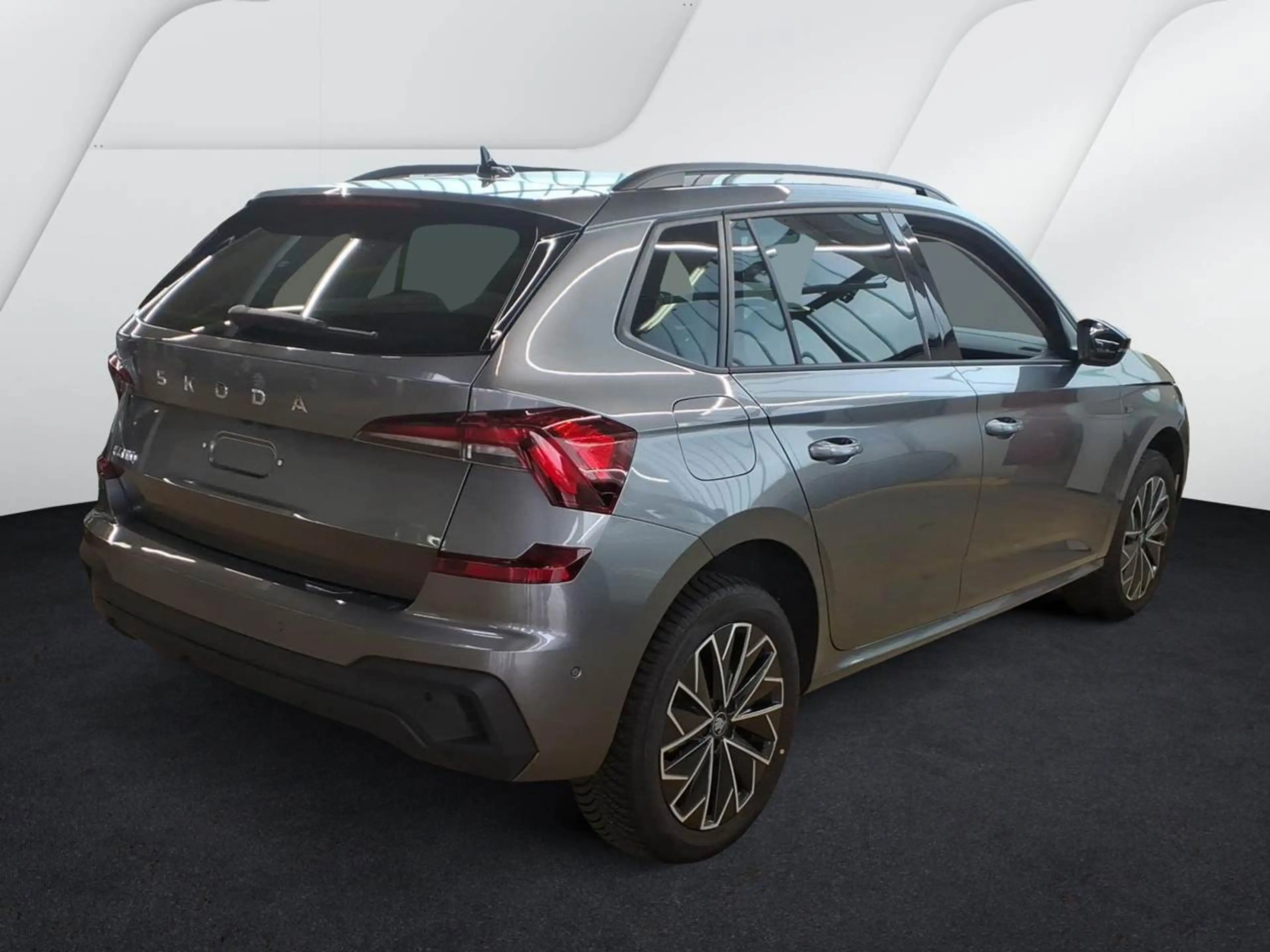 Skoda Kamiq 1.0 TSI DSG TOUR*MATRIX*AHK*KAMERA*SHZ*NAV — photo 2