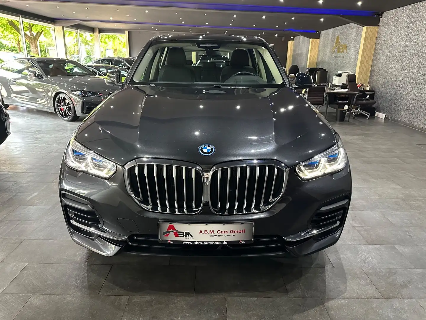 BMW X5 xDrive 45e /PANORAMA /LASER /Sitzklima / 1.HA Grau - 2