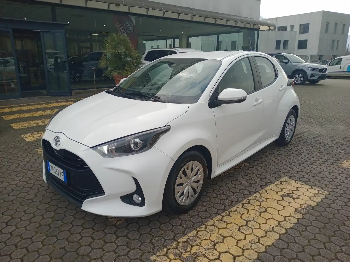 Toyota Yaris Yaris 1.0 Business Bianco - 1