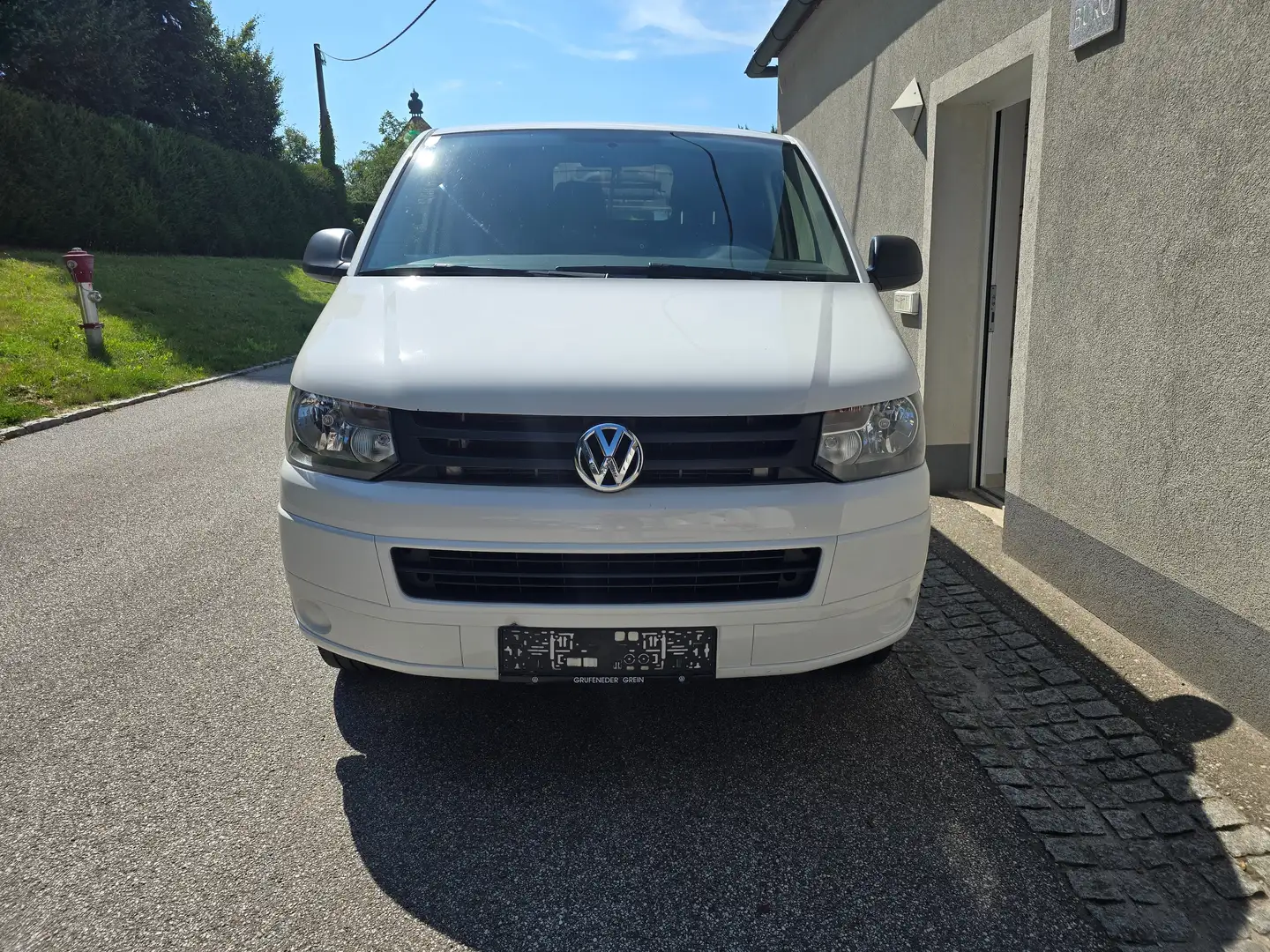 Volkswagen T5 Transporter Kastenwagen L2 H1 Weiß - 1