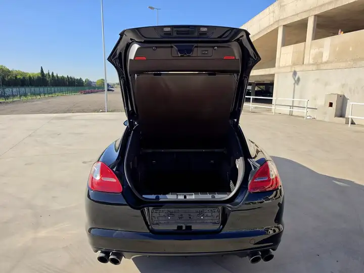 Porsche Panamera Turbo 2010, foto 7
