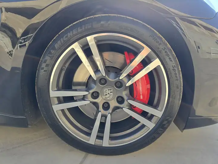 Porsche Panamera Turbo 2010, foto 13