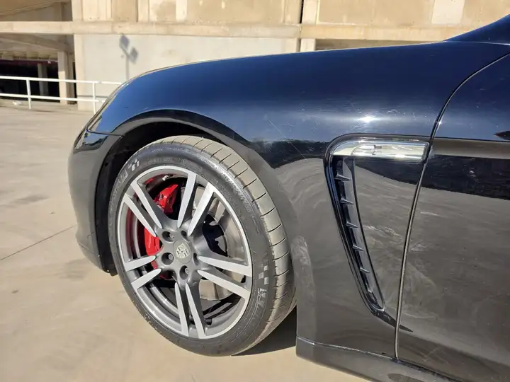 Porsche Panamera Turbo 2010, foto 12