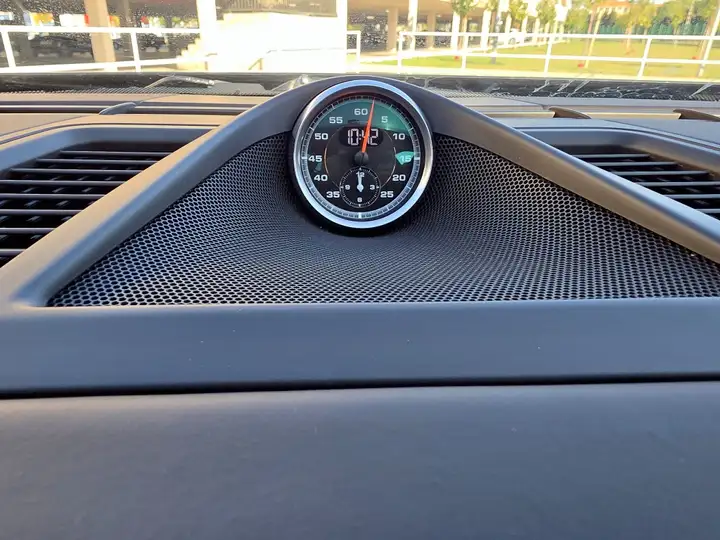 Porsche Panamera Turbo 2010, foto 43