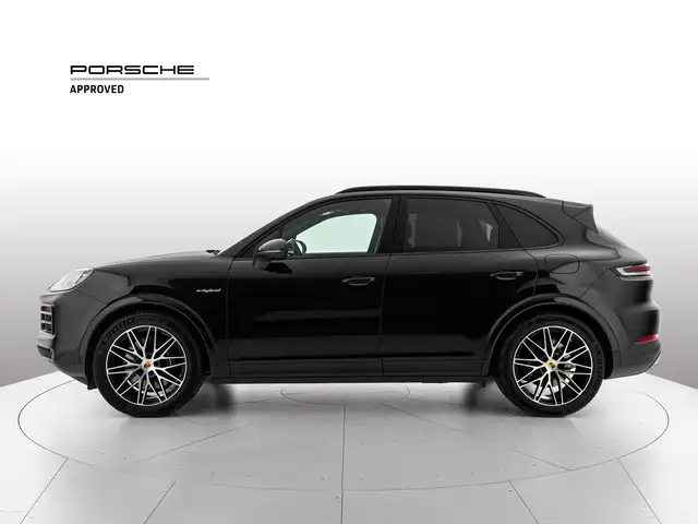 Porsche Cayenne view 2