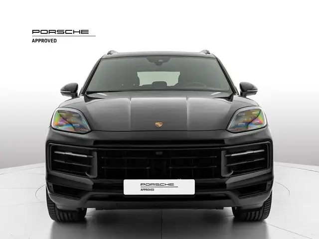 Porsche Cayenne view 4