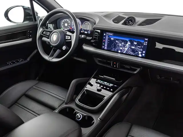 Porsche Cayenne view 7