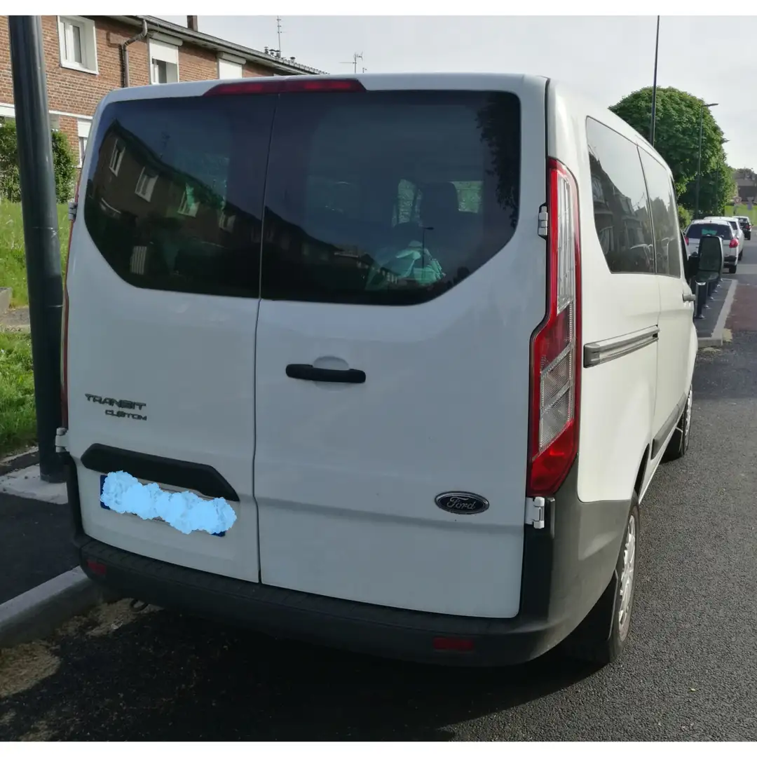 Ford Tourneo Custom 300 L1H1 2.2 TDCi 125 Trend - 2