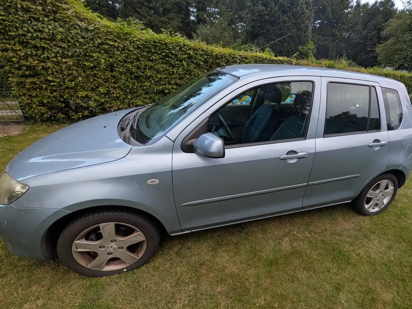 Mazda 2 2 1.4l Aut. Exclusive Blau - 2