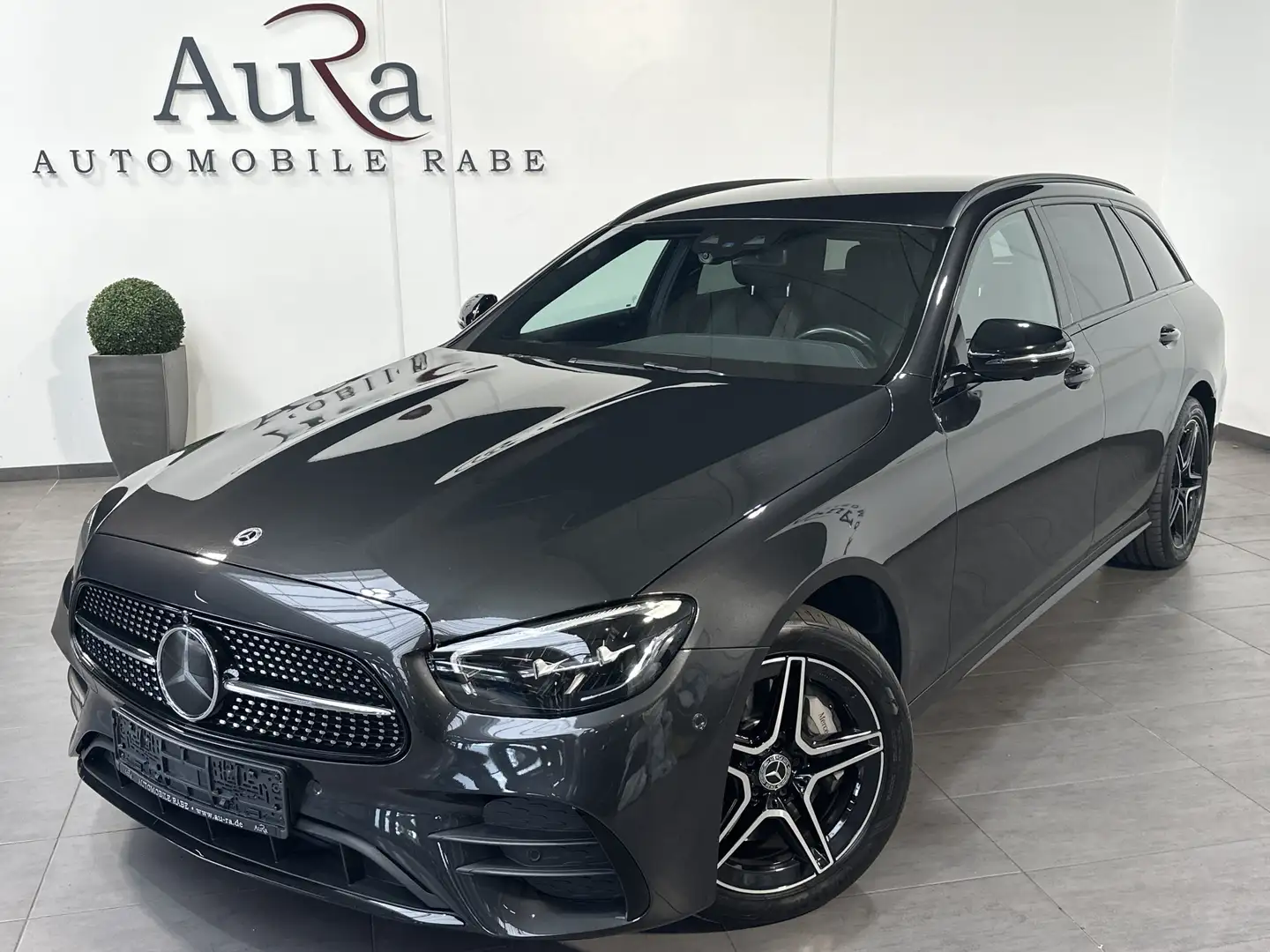 Mercedes-Benz E 300 T 4Matic AMG-Line NAV+LED+360°+BURMESTER Gris - 2