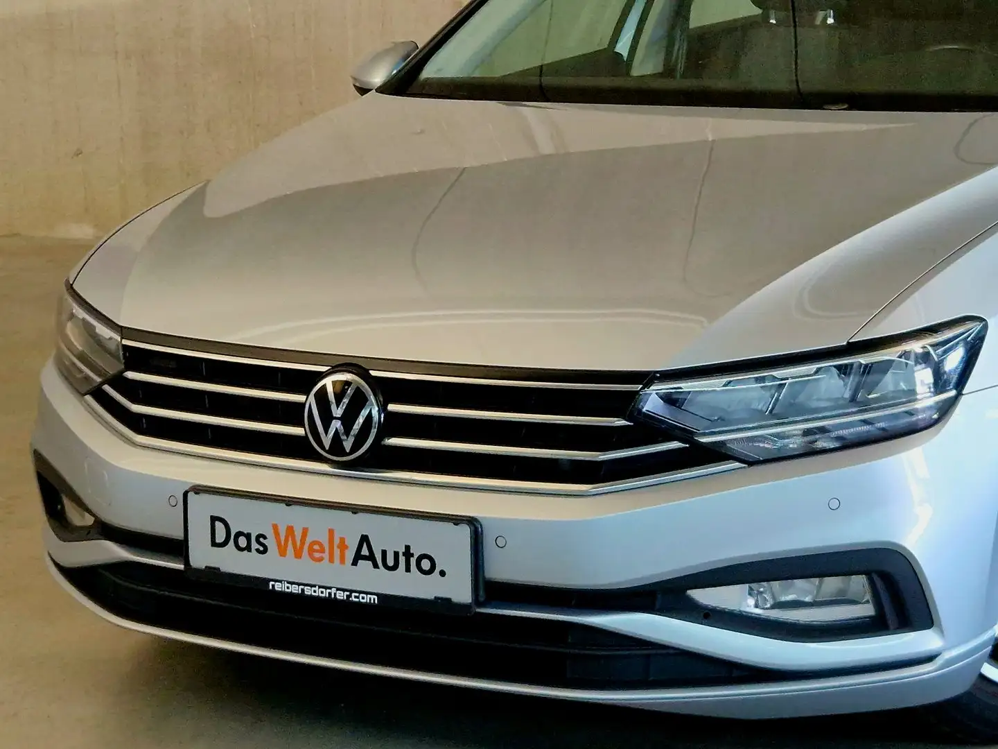 Volkswagen Passat Variant TDI SCR DSG Argent - 2
