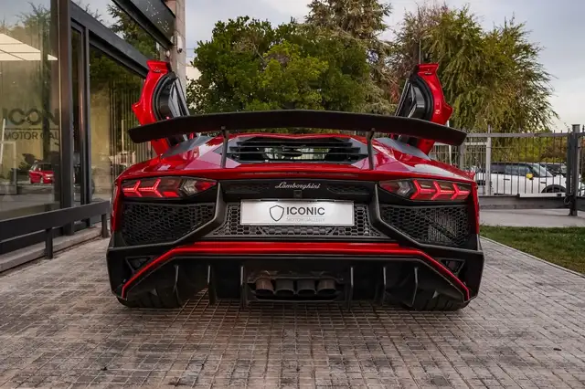 Lamborghini Aventador view 9
