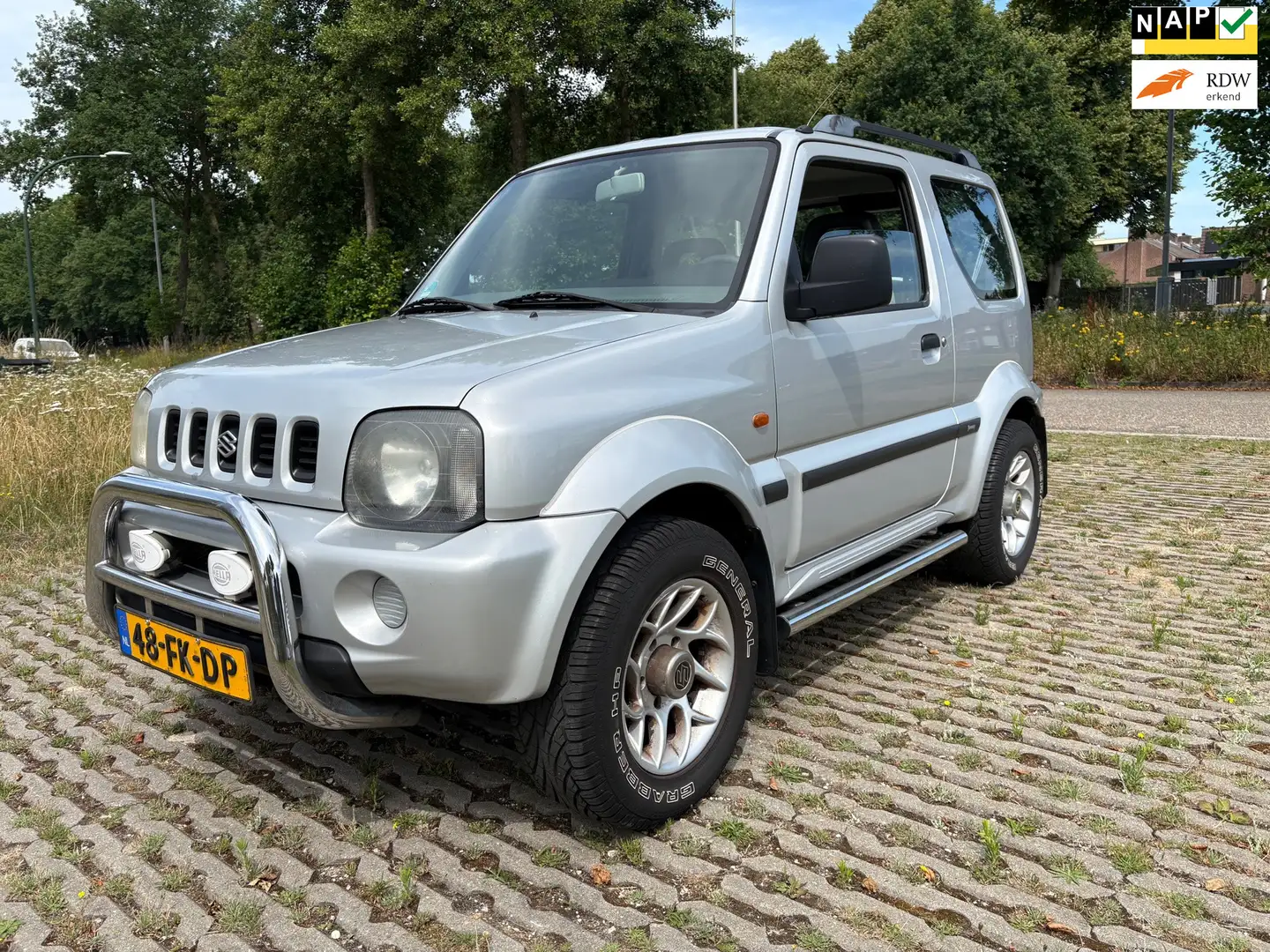 Suzuki Jimny 1.3 JLX / 4x4 / nette auto! Grijs - 1