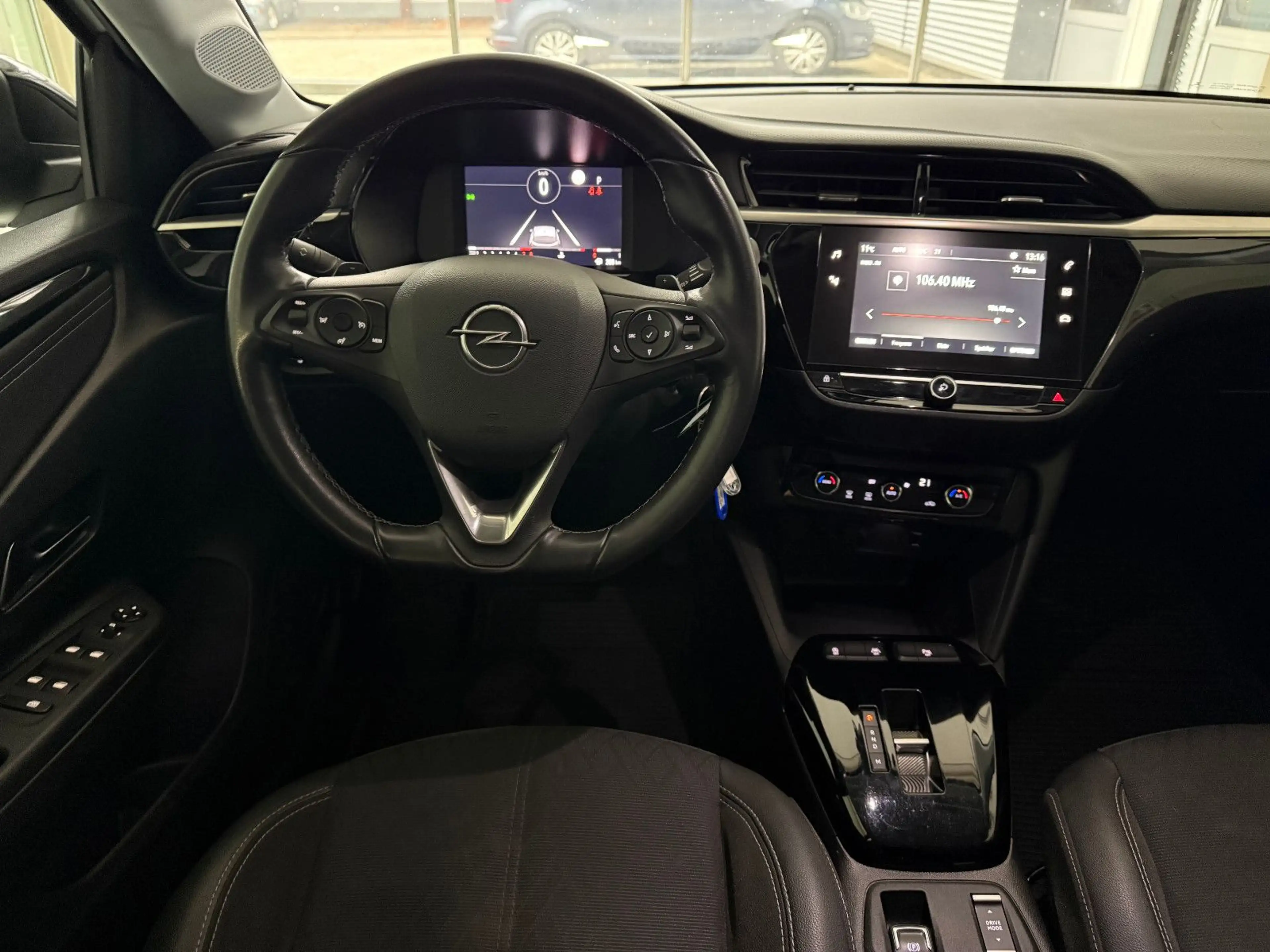 Opel Corsa F Elegance 1.2 Turbo Automatik // KAMERA — photo 8
