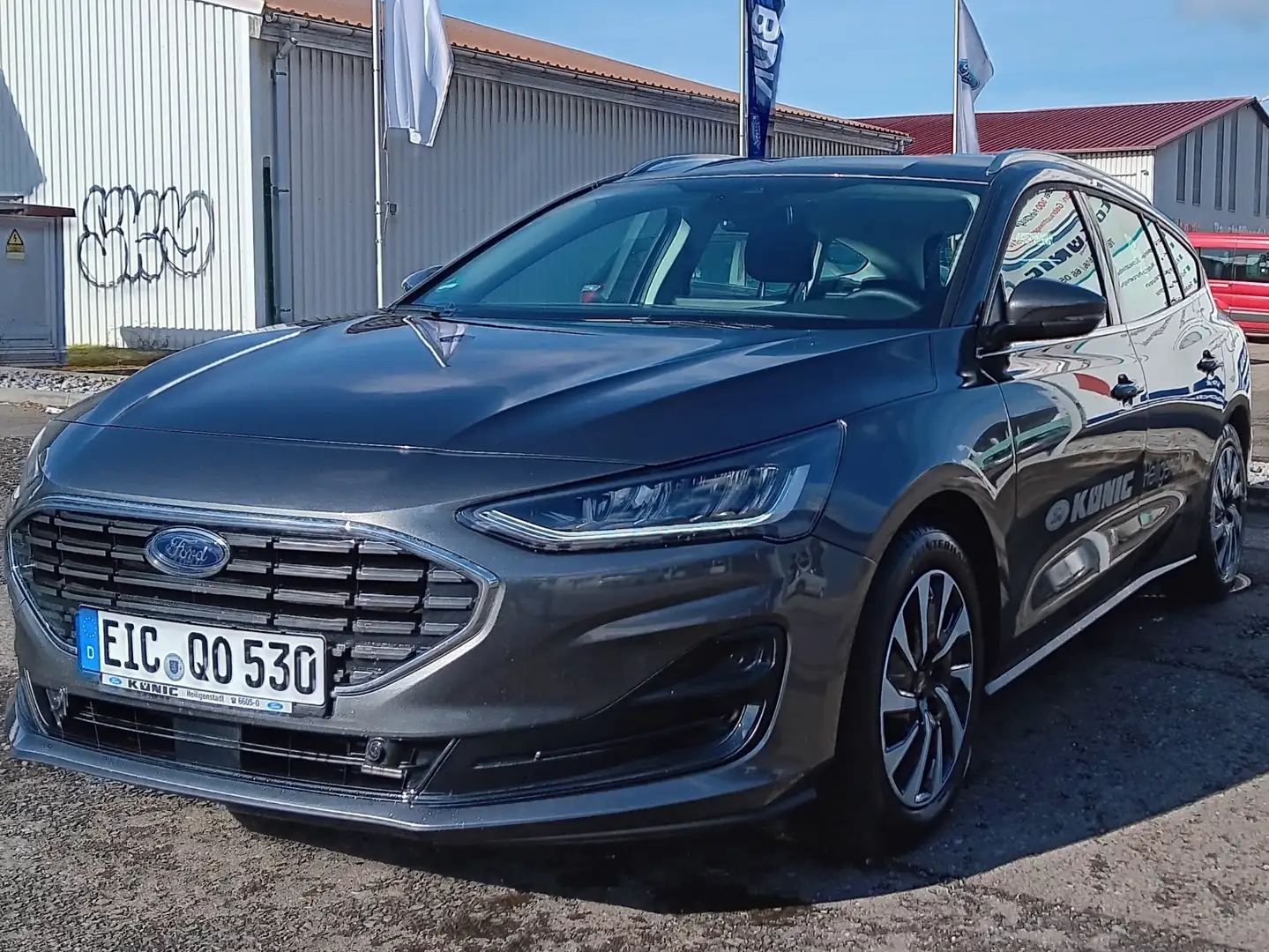 Ford Focus Titanium Grau - 2